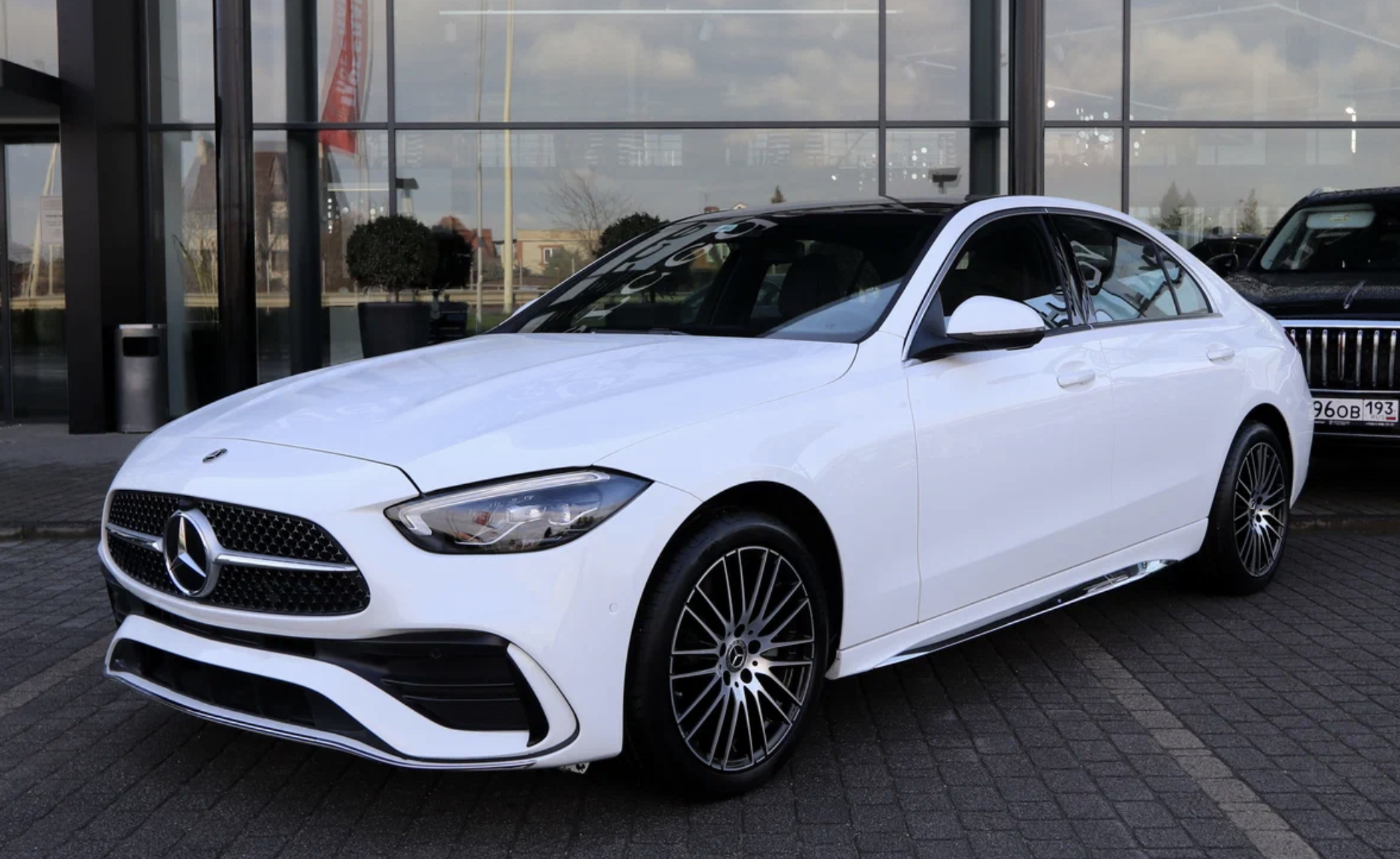 mercedes-Benz C-класс w206 c260 2024 год белый на черном