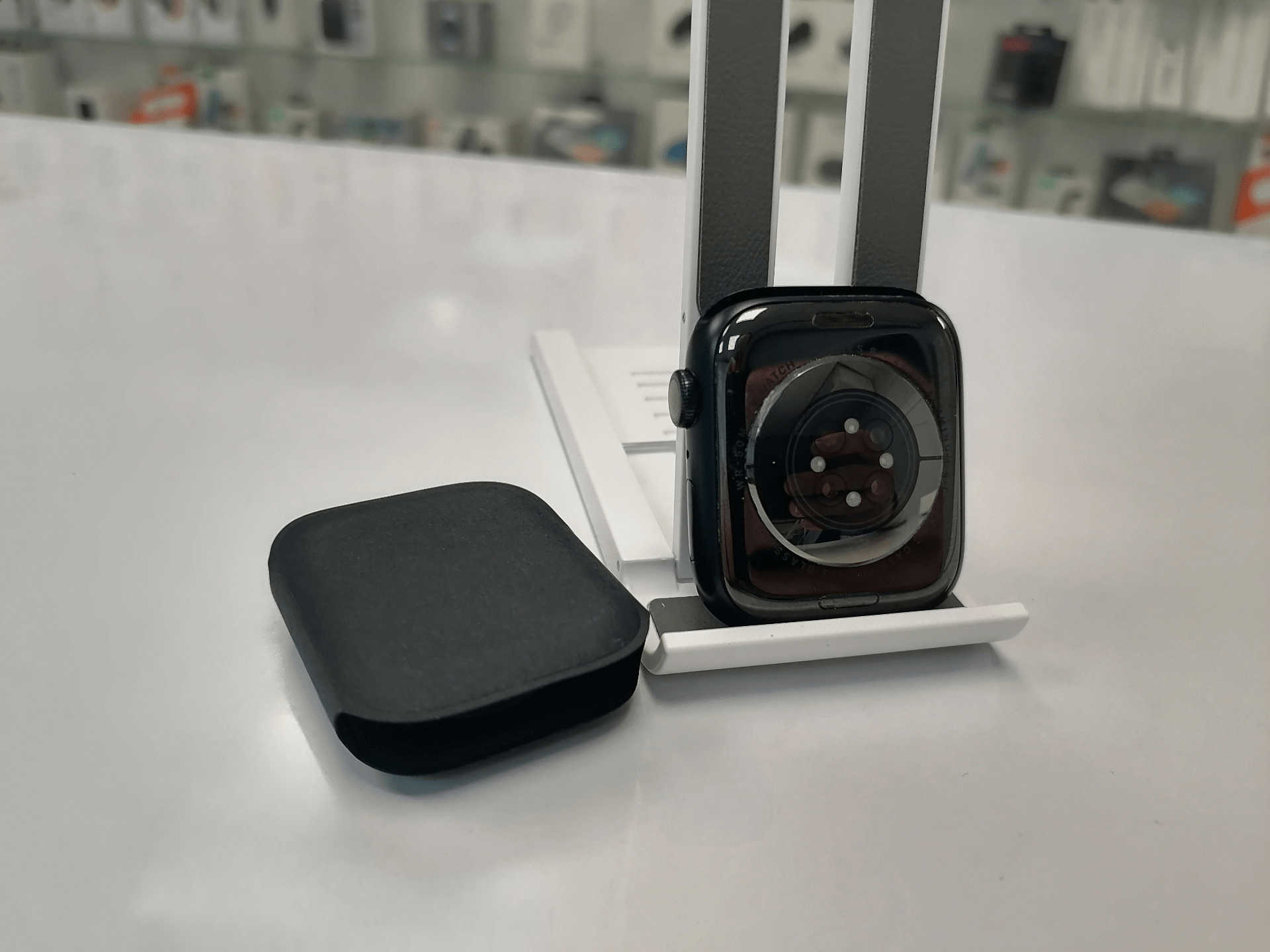 Apple Watch Series 8, 45 мм, цвета «Темная ночь» (MNUJ3) - Б/У