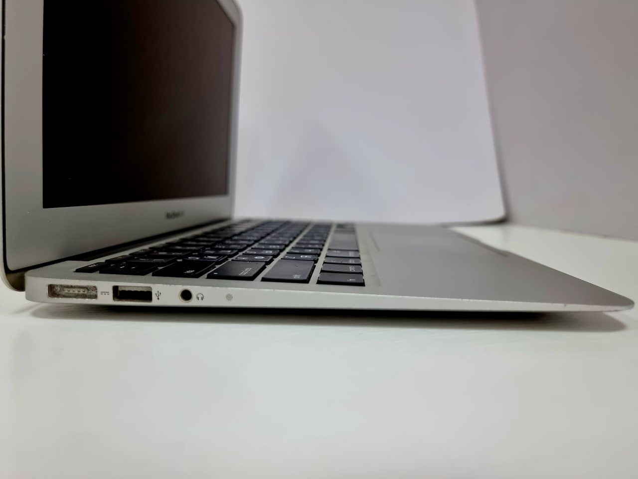 MacBook Air 11,6" Intel Core i5, 1,4ГГц, 8Gb, 128Gb SSD (Mid 2014) (Без коробки) - БУ MacBook Air 11,6" Intel Core i5, 1,4ГГц, 8Gb, 128Gb SSD (Mid 2014) (Без коробки) - БУ
