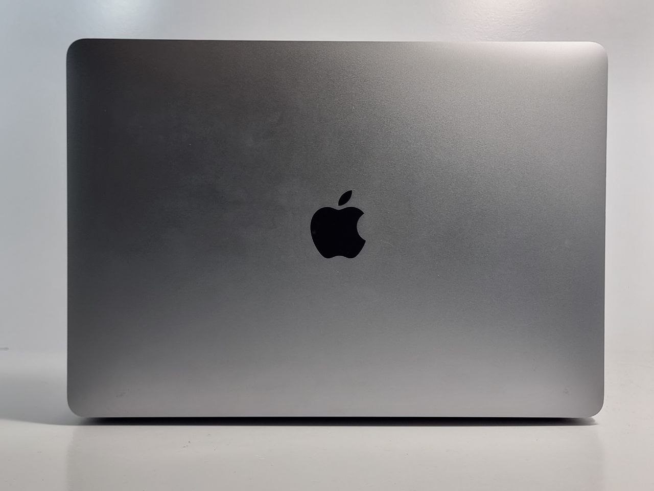 MacBook Pro 13" Touch Bar and Touch ID (Mid 2022) MNEJ3 Space Gray (M2/8Gb/512Gb SSD) (215 циклов) - БУ MacBook Pro 13" Touch Bar and Touch ID (Mid 2022) MNEJ3 Space Gray (M2/8Gb/512Gb SSD) (215 циклов) - БУ