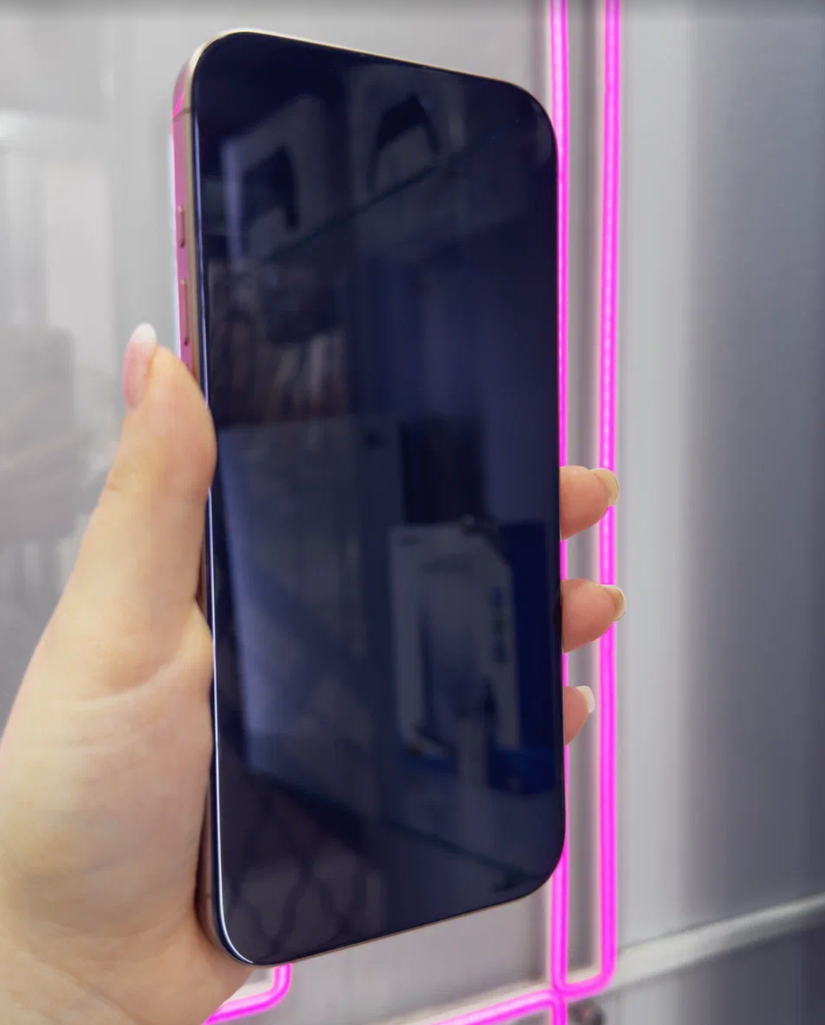 iPhone 16 Pro Max 512Gb Desert Titanium (1 sim + eSIM / 97%) - Б/У . . .