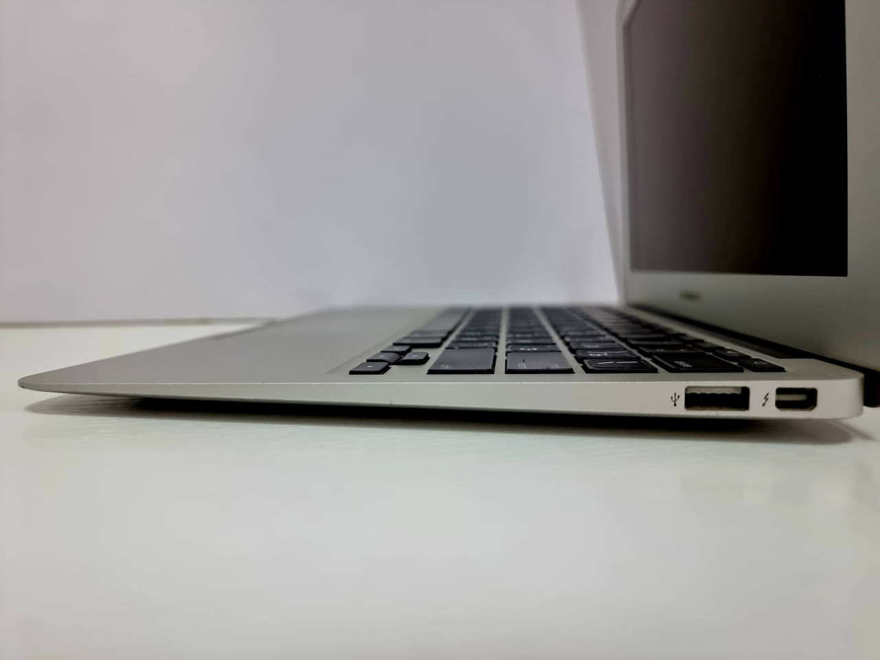 MacBook Air 11,6" Intel Core i5, 1,4ГГц, 8Gb, 128Gb SSD (Mid 2014) (Без коробки) - БУ MacBook Air 11,6" Intel Core i5, 1,4ГГц, 8Gb, 128Gb SSD (Mid 2014) (Без коробки) - БУ