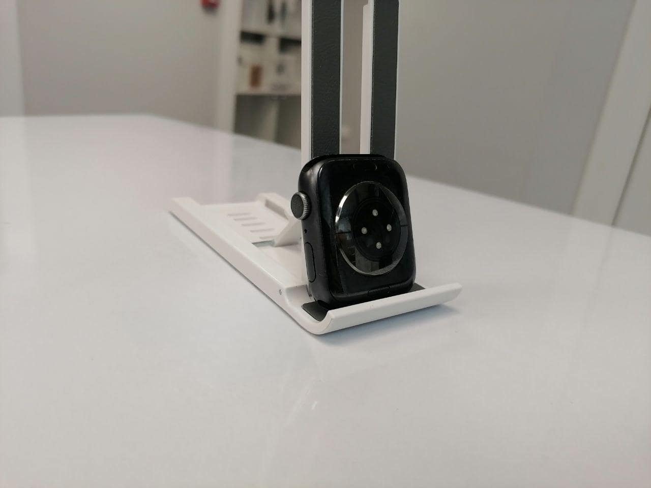 Apple Watch Series 6, 44 мм, черные (M00H3) - Б/У