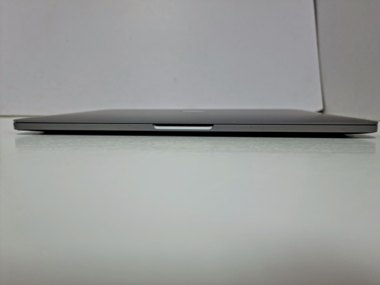 MacBook Pro 13" Retina (Mid 2017) Silver MPXR2 (Core i5 2,3 GHz/8Gb/128Gb SSD) (21 циклов / Без коробки) - Б/У MacBook Pro 13" Retina (Mid 2017) Silver MPXR2 (Core i5 2,3 GHz/8Gb/128Gb SSD) (21 циклов / Без коробки) - Б/У