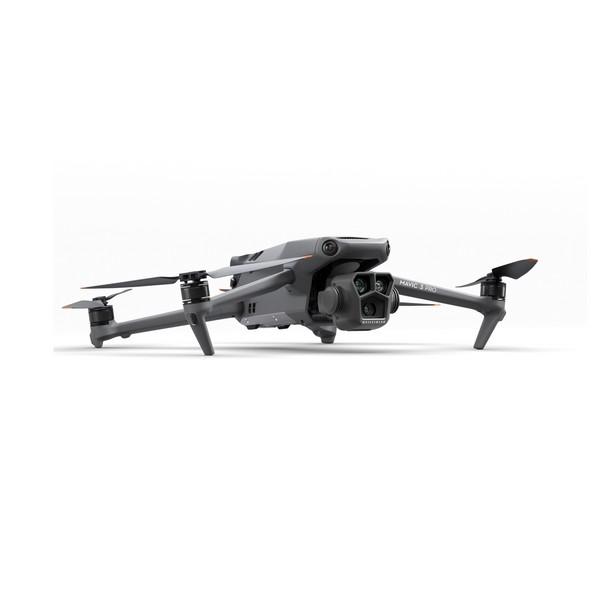 Квадрокоптер DJI Mavic 3 Pro Fly More Combo (DJI RC) Квадрокоптер DJI Mavic 3 Pro Fly More Combo (DJI RC)